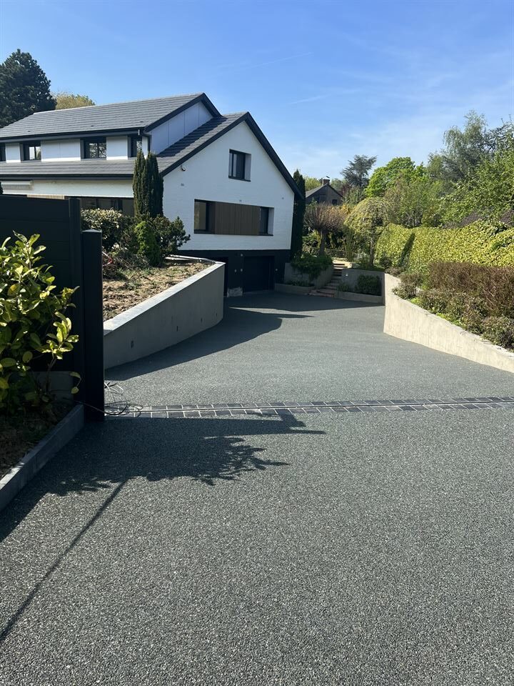 allée de garage toute neuve